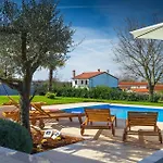 Casa vacanze Montreo Muntrilj