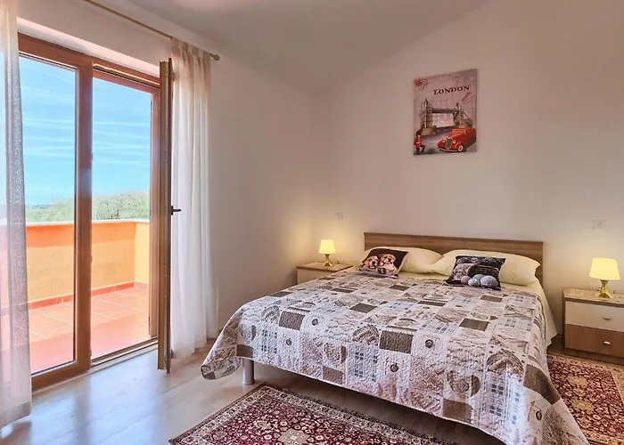 Holiday home Montreo *